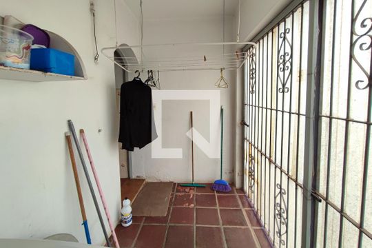 Área de Serviço de casa para alugar com 5 quartos, 280m² em Jardim Leonor, Campinas