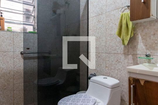Banheiro de casa à venda com 4 quartos, 125m² em Cidade Antônio Estêvão de Carvalho, São Paulo