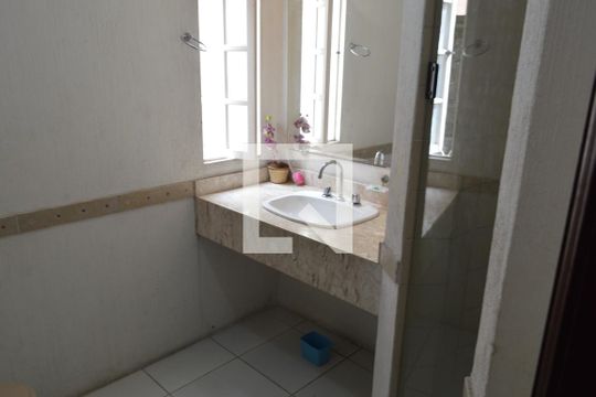 Banheiro 1 de casa à venda com 4 quartos, 300m² em Tanque, Rio de Janeiro