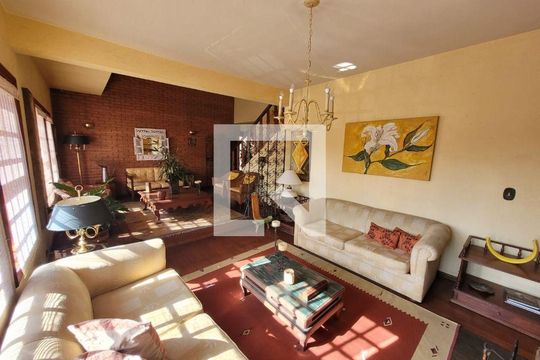 Casa para alugar com 6 quartos, 354m² em Vila Monumento, São Paulo