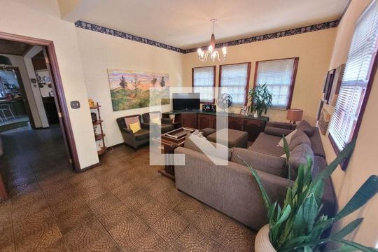 Casa para alugar com 6 quartos, 354m² em Vila Monumento, São Paulo