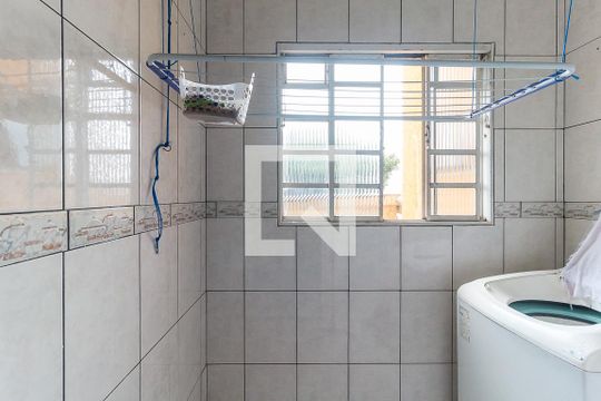Área de Serviço de apartamento para alugar com 2 quartos, 54m² em Vila Brasileira, Mogi das Cruzes