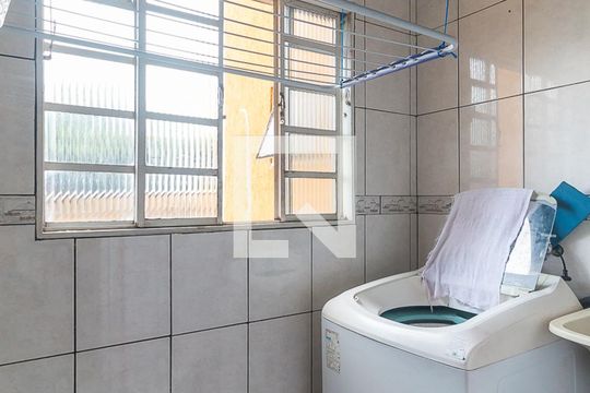 Área de Serviço de apartamento para alugar com 2 quartos, 54m² em Vila Brasileira, Mogi das Cruzes