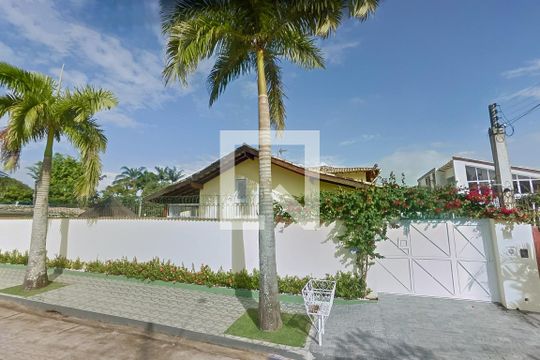 Fachada de casa para alugar com 5 quartos, 521m² em Jardim Virgínia, Guarujá