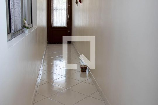 Corredor de casa à venda com 7 quartos, 500m² em Vila Guilherme, São Paulo
