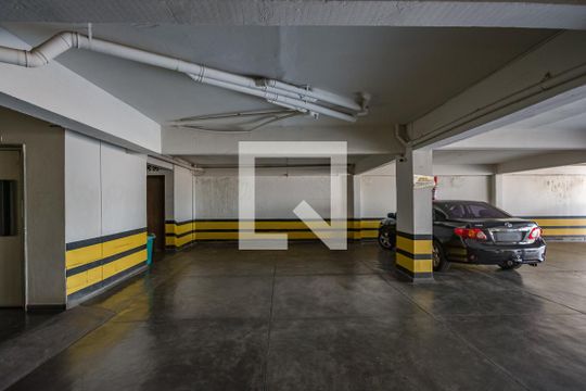 Garagem de apartamento à venda com 4 quartos, 145m² em Barroca, Belo Horizonte