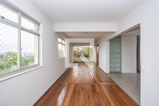 Sala  de apartamento à venda com 4 quartos, 145m² em Barroca, Belo Horizonte