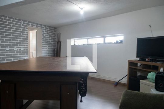 Edicula de casa à venda com 4 quartos, 240m² em Lauzane Paulista, São Paulo