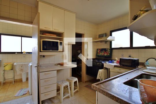 Cozinha de apartamento para alugar com 4 quartos, 383m² em Fazenda Morumbi, São Paulo