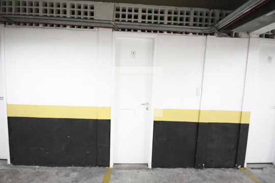 Deposito  de apartamento à venda com 2 quartos, 64m² em Vila Monumento, São Paulo
