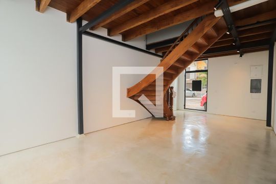 Sala de casa para alugar com 3 quartos, 130m² em Barra Funda, São Paulo