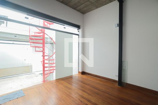 Quarto 2 de casa para alugar com 3 quartos, 130m² em Barra Funda, São Paulo