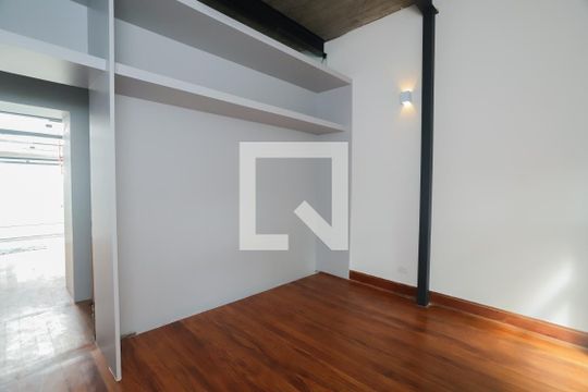 Quarto 1 de casa para alugar com 3 quartos, 130m² em Barra Funda, São Paulo
