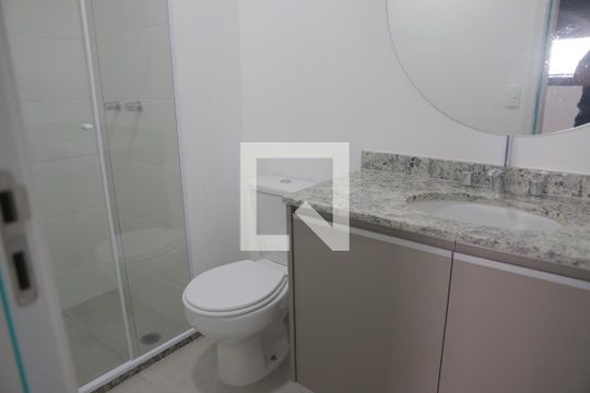 Banheiro de apartamento para alugar com 1 quarto, 37m² em Chácara Inglesa, São Paulo