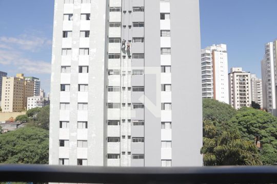 Vista do Quarto de apartamento para alugar com 1 quarto, 37m² em Chácara Inglesa, São Paulo