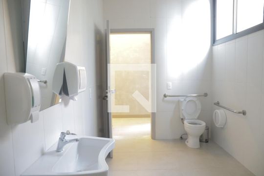 Área comum - Banheiro de apartamento para alugar com 1 quarto, 37m² em Chácara Inglesa, São Paulo