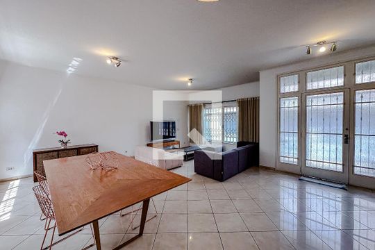 Sala de casa à venda com 5 quartos, 400m² em Vila Mariana, São Paulo