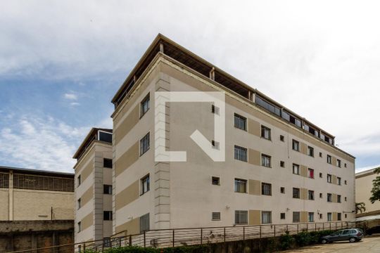 Fachada do bloco de apartamento à venda com 2 quartos, 47m² em Centro, Contagem