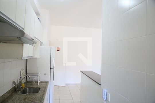 Cozinha de apartamento para alugar com 3 quartos, 75m² em Ocian, Praia Grande