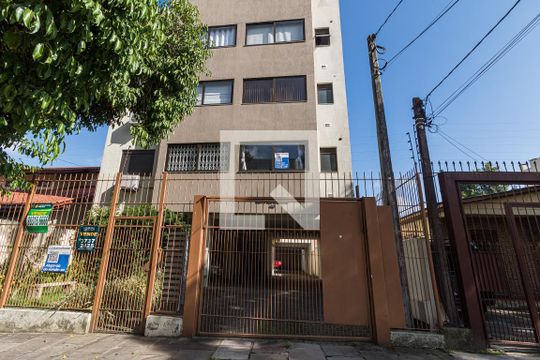 Fachada do Prédio de apartamento para alugar com 1 quarto, 48m² em Jardim do Salso, Porto Alegre