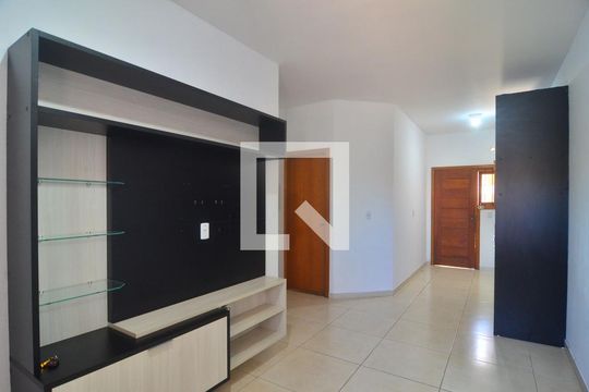 Casa à venda com 2 quartos, 51m² em Olaria, Canoas