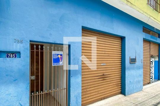 Fachada de casa à venda com 3 quartos, 340m² em Jardim Miriam, São Paulo