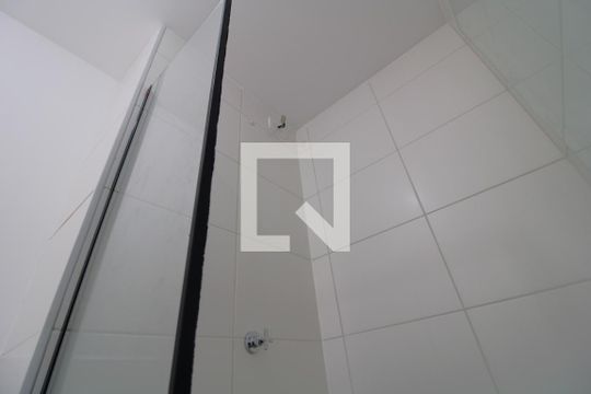 Área do chuveiro de apartamento à venda com 2 quartos, 37m² em Vila Inglesa, São Paulo