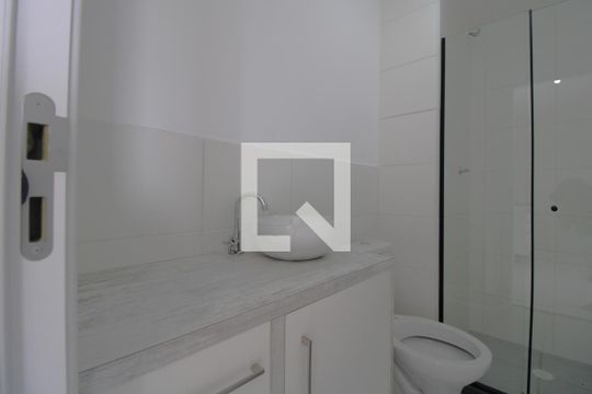 Banheiro de apartamento à venda com 2 quartos, 37m² em Vila Inglesa, São Paulo