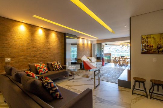 Apartamento para alugar com 3 quartos, 167m² em Canto do Forte, Praia Grande