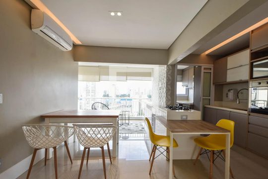 Sala  de apartamento à venda com 1 quarto, 50m² em Jardim Aeroporto, São Paulo