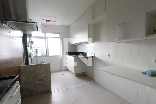 Cozinha de apartamento à venda com 3 quartos, 206m² em Barra da Tijuca, Rio de Janeiro