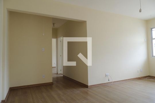 Sala de apartamento à venda com 2 quartos, 70m² em Anil, Rio de Janeiro