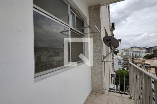 Varanda  de apartamento à venda com 2 quartos, 70m² em Anil, Rio de Janeiro