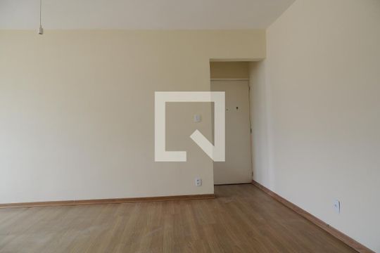 Sala de apartamento à venda com 2 quartos, 70m² em Anil, Rio de Janeiro