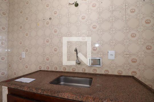 Cozinha de apartamento para alugar com 2 quartos, 55m² em Qi 2, Brasília