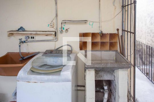 Área de Serviço de casa para alugar com 1 quarto, 44m² em Conceição, Diadema