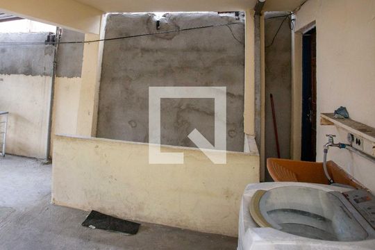 Área de Serviço de casa para alugar com 1 quarto, 44m² em Conceição, Diadema