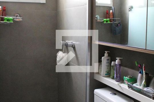 Banheiro de apartamento à venda com 2 quartos, 42m² em Jardim Iris, São Paulo