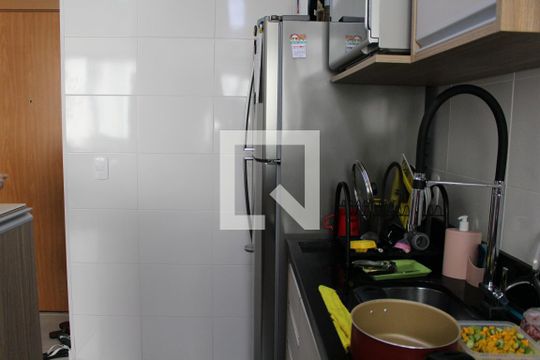 Cozinha e Área de Serviço de apartamento à venda com 2 quartos, 42m² em Jardim Iris, São Paulo