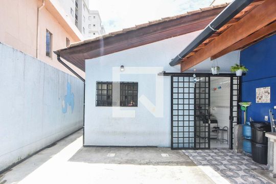 Garagem  de casa à venda com 3 quartos, 100m² em Jardim Aeroporto, São Paulo