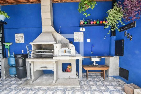 Churrasqueira  de casa à venda com 3 quartos, 100m² em Jardim Aeroporto, São Paulo