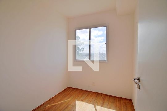 Quarto 2 de apartamento para alugar com 2 quartos, 32m² em Parque Munhoz, São Paulo