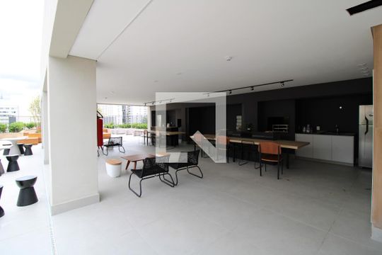 Área comum - Terraço - Churrasqueira  de kitnet/studio para alugar com 1 quarto, 24m² em Perdizes, São Paulo