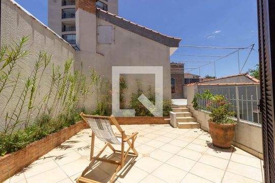 Varanda Suíte 1 de casa para alugar com 4 quartos, 250m² em Vila Maria Alta, São Paulo
