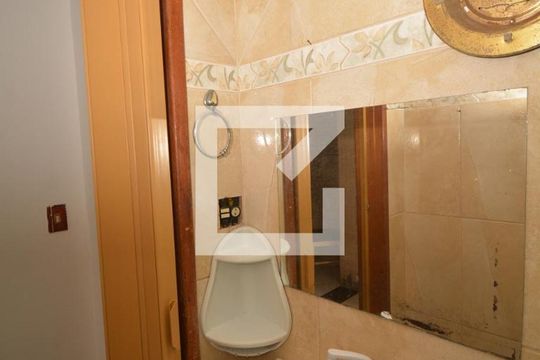 Banheiro de casa para alugar com 2 quartos, 60m² em Marechal Hermes, Rio de Janeiro