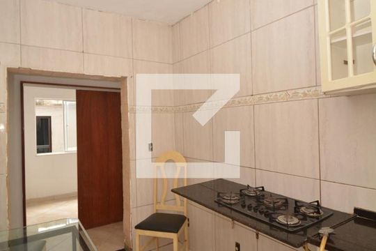 Cozinha de casa para alugar com 2 quartos, 60m² em Marechal Hermes, Rio de Janeiro