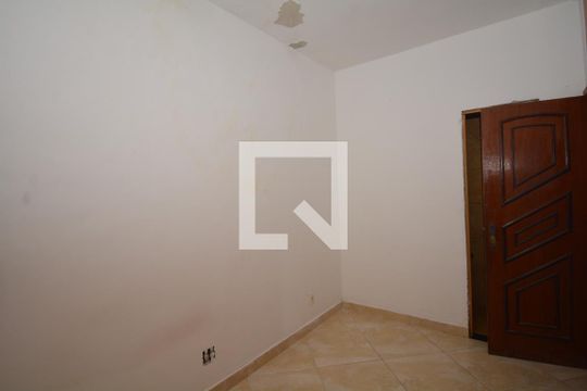 Suíte  de casa para alugar com 2 quartos, 60m² em Marechal Hermes, Rio de Janeiro