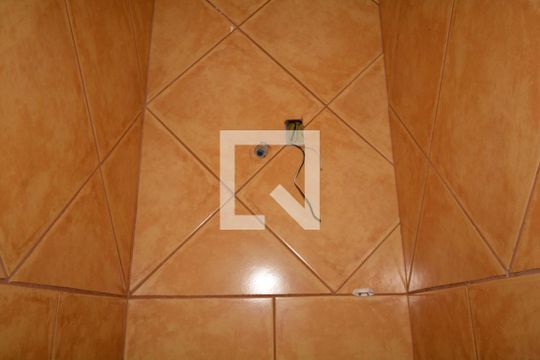 Banheiro da Suíte  de casa para alugar com 2 quartos, 60m² em Marechal Hermes, Rio de Janeiro