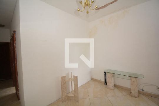 Sala de casa para alugar com 2 quartos, 60m² em Marechal Hermes, Rio de Janeiro