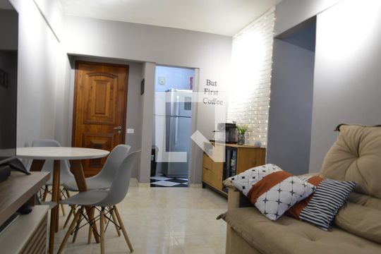 Sala de apartamento à venda com 2 quartos, 65m² em Tanque, Rio de Janeiro